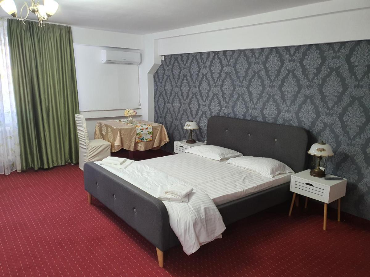 Bon Ton Residence Szörényvár Kültér fotó