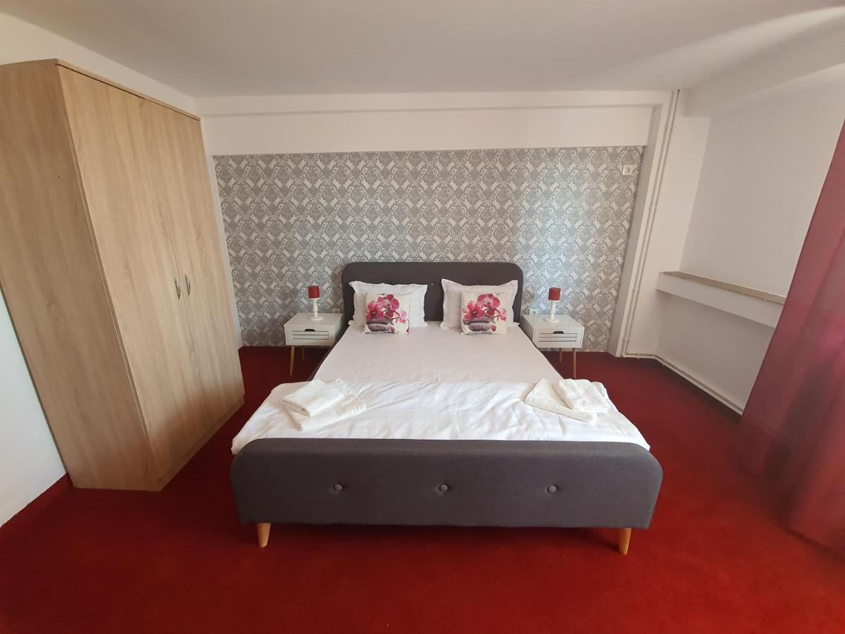 Bon Ton Residence Szörényvár Kültér fotó