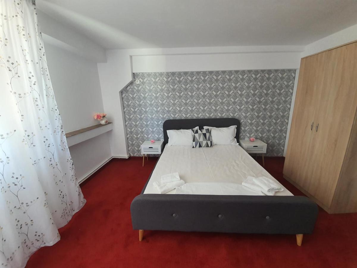 Bon Ton Residence Szörényvár Kültér fotó