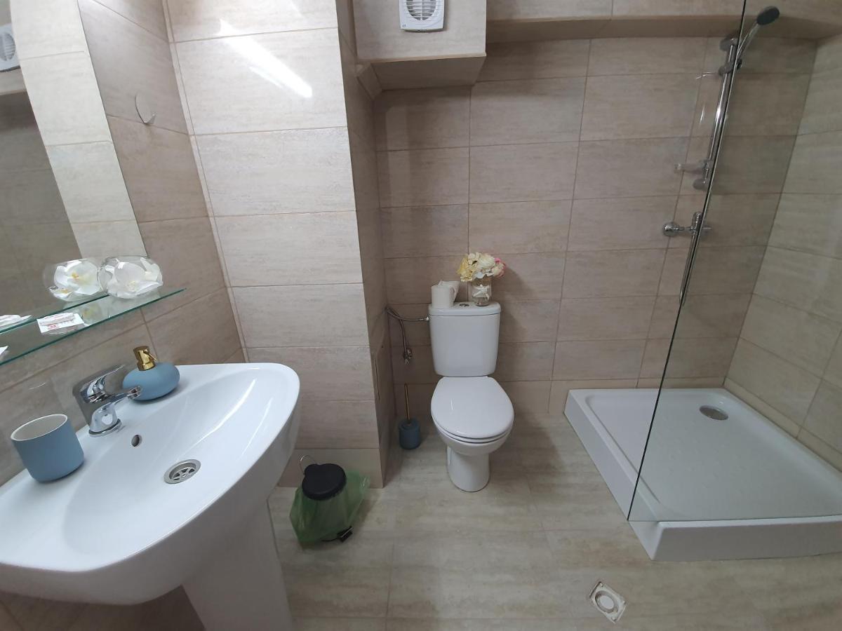 Bon Ton Residence Szörényvár Kültér fotó