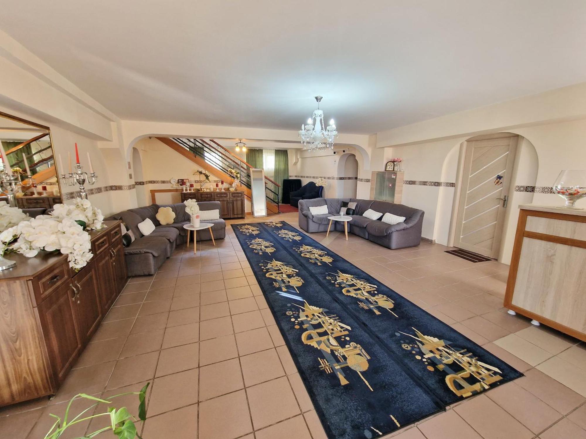 Bon Ton Residence Szörényvár Kültér fotó