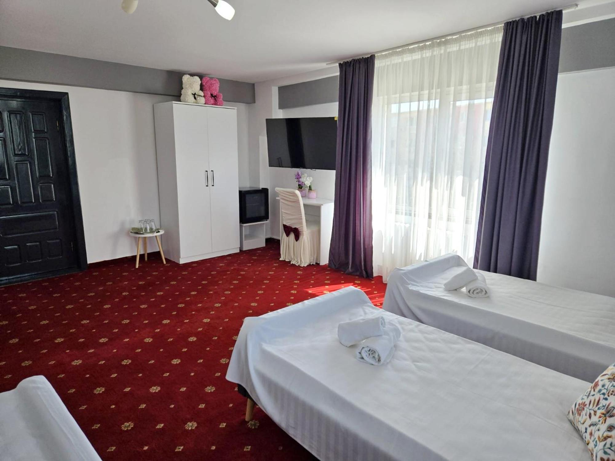 Bon Ton Residence Szörényvár Kültér fotó